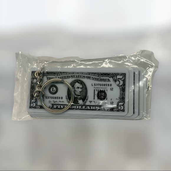 Fake money key chain for your keys - Picture 1 of 2